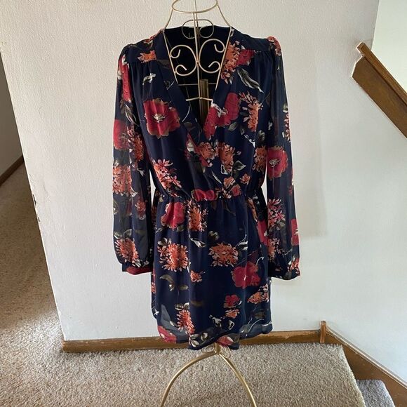 Lulu’s Pretty Pretender Navy floral long sleeve short dress size medium - Picture 4 of 7